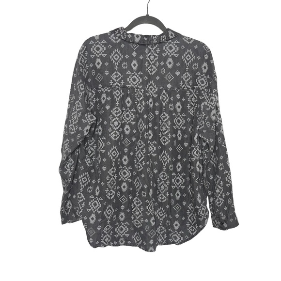 JANE AND DELANCEY Charcoal Aztec Button Down M NWT - Picture 3 of 8